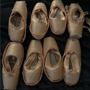 Used/Dead Pointe Shoes